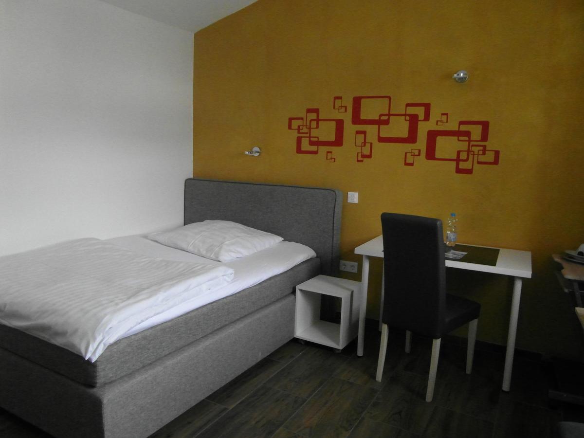 Hotel Am Donaubogen Sarching Ngoại thất bức ảnh